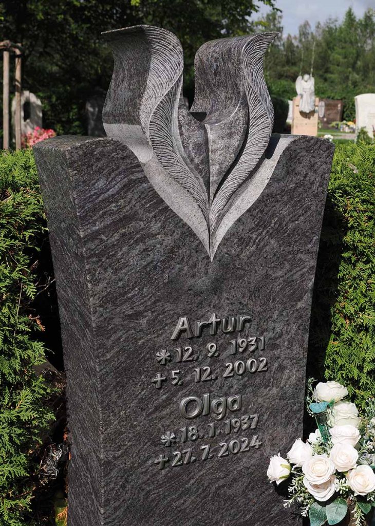 Grabmal Arthur+Olga